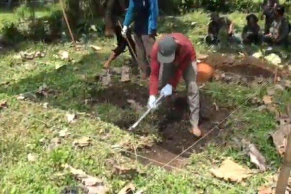 Ungkap Struktur Pagar Kuno Majapahit, Arkeolog Ekskavasi Situs Candi Brahu Ungkap Struktur Pagar Kuno Majapahit, Arkeolog Ekskavasi Situs Candi Brahu
