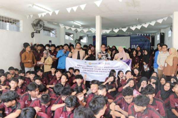 Dosen Unpam Latih Siswa SMK Letris Indonesia Public Speaking, Bekal Hadapi Dunia Kerja Dosen Unpam Latih Siswa SMK Letris Indonesia Public Speaking, Bekal Hadapi Dunia Kerja