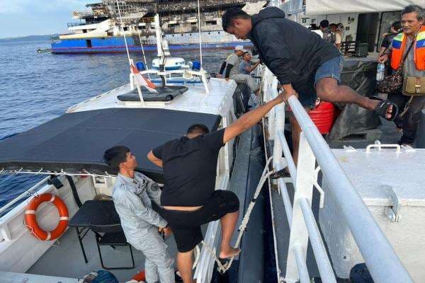 Update Kebakaran KMP Barcelona V: 5 Tewas, 2 di Antaranya Belum Teridentifikasi Update Kebakaran KMP Barcelona V: 5 Tewas, 2 di Antaranya Belum Teridentifikasi