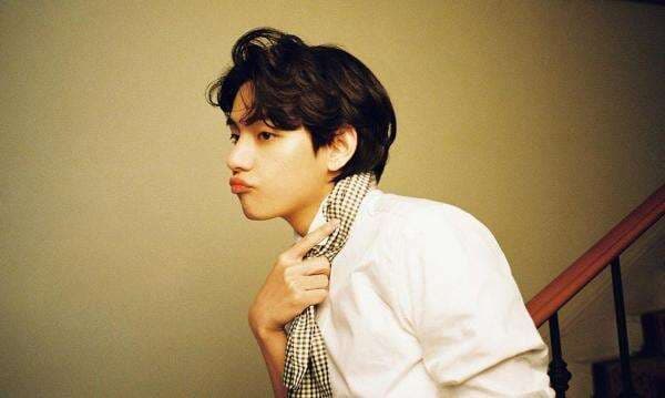 Kim Taehyung Alias V BTS Posting Makanan Pro Israel, Banyak Fans Unfollow Kim Taehyung Alias V BTS Posting Makanan Pro Israel, Banyak Fans Unfollow