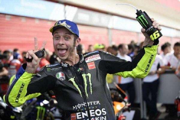 Kisah Tak Biasa Valentino Rossi, Legenda dengan Juara Terbanyak 7 Kali Beruntun di MotoGP Italia Kisah Tak Biasa Valentino Rossi, Legenda dengan Juara Terbanyak 7 Kali Beruntun di MotoGP Italia