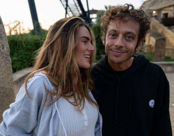 5 Pasangan Pembalap MotoGP yang Kontroversial, Nomor 1 Mantan Kekasih Valentino Rossi 5 Pasangan Pembalap MotoGP yang Kontroversial, Nomor 1 Mantan Kekasih Valentino Rossi