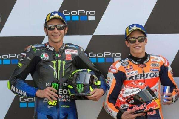 Kisah Legenda MotoGP Italia yang Lebih Suka Marc Marquez ketimbang Valentino Rossi Kisah Legenda MotoGP Italia yang Lebih Suka Marc Marquez ketimbang Valentino Rossi