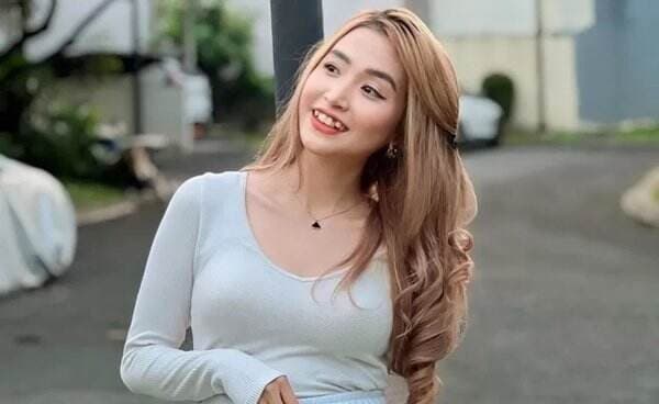 Venny Alberti Curhat Kena Penyakit Seks Menular Usai Suami Sering Jajan Sembarangan Venny Alberti Curhat Kena Penyakit Seks Menular Usai Suami Sering Jajan Sembarangan