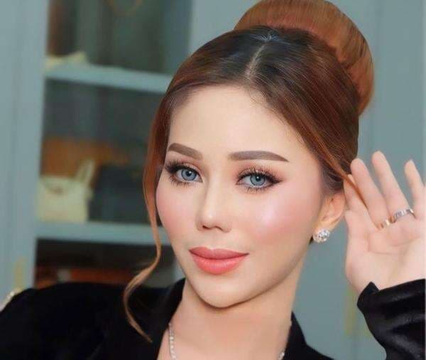 Viral Bos Skincare Bongkar Perselingkuhan Suaminya dengan Pembantu Seksi, Netizen Geger Viral Bos Skincare Bongkar Perselingkuhan Suaminya dengan Pembantu Seksi, Netizen Geger