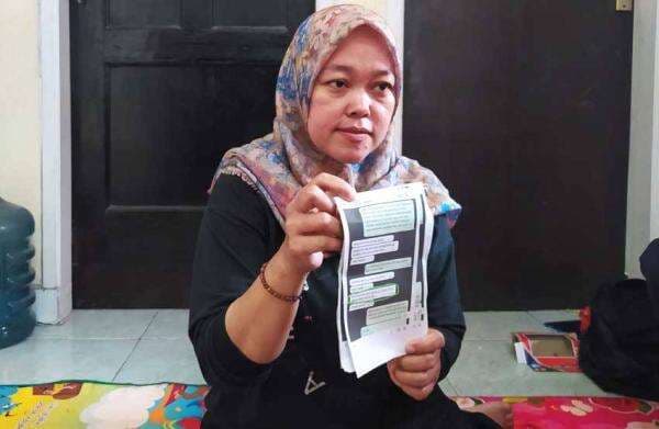 Viral Siswi SMK di KBB Meninggal setelah Jadi Korban Bully Selama 3 Tahun, Keluarga Angkat Bicara Viral Siswi SMK di KBB Meninggal setelah Jadi Korban Bully Selama 3 Tahun, Keluarga Angkat Bicara