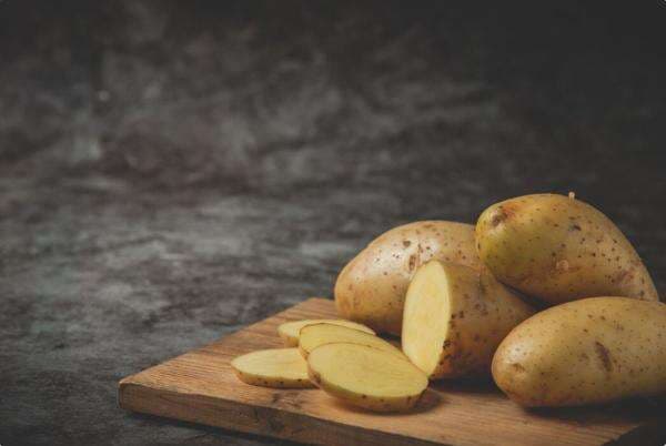 Viral Pasangan TKI di Jepang Meninggal Gegara Konsumsi Kentang Bertunas, Seberapa Bahaya? Viral Pasangan TKI di Jepang Meninggal Gegara Konsumsi Kentang Bertunas, Seberapa Bahaya?