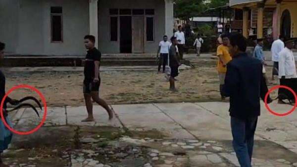 Terungkap! Pria Tewas Dibacok di Sampang Madura Ternyata Saksi Paslon di Pilkada Terungkap! Pria Tewas Dibacok di Sampang Madura Ternyata Saksi Paslon di Pilkada