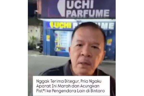 Viral! Pria Ngaku Aparat Marah hingga Acungkan Pistol gegara Diklakson di Bintaro Viral! Pria Ngaku Aparat Marah hingga Acungkan Pistol gegara Diklakson di Bintaro