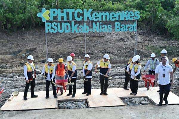 Tingkatkan Layanan Kesehatan, WagubsudanMenkes Groundbreaking RSUD Pratama Nias Barat Tingkatkan Layanan Kesehatan, WagubsudanMenkes Groundbreaking RSUD Pratama Nias Barat