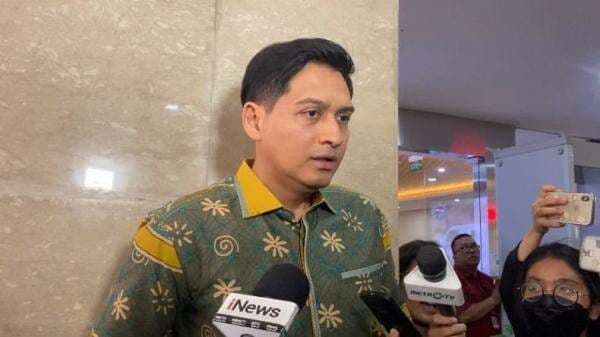 Lucky Hakim Magang di Kemendagri Mulai Pekan Depan, Diimbau Naik Transportasi Umum Lucky Hakim Magang di Kemendagri Mulai Pekan Depan, Diimbau Naik Transportasi Umum