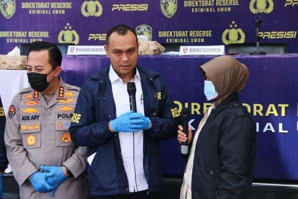 Polda Metro Ungkap Ratusan Kasus Curanmor, Motor Curian Dikembalikan ke Korban Polda Metro Ungkap Ratusan Kasus Curanmor, Motor Curian Dikembalikan ke Korban