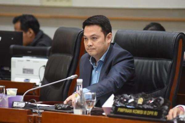 DPR Ajak Masyarakat Jaga Stabilitas Nasional: Jangan Saling Memprovokasi dan Menyudutkan DPR Ajak Masyarakat Jaga Stabilitas Nasional: Jangan Saling Memprovokasi dan Menyudutkan