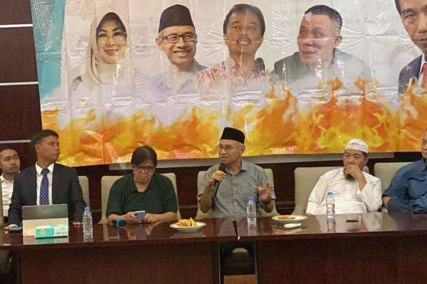 TPUA Tolak Hasil Bareskrim soal Ijazah Jokowi Asli: Tak Penuhi Syarat Scientific! TPUA Tolak Hasil Bareskrim soal Ijazah Jokowi Asli: Tak Penuhi Syarat Scientific!