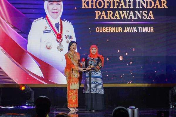 Wali Kota Kediri: Khofifah Pemimpin Perempuan Inspiratif Masyarakat Jatim Wali Kota Kediri: Khofifah Pemimpin Perempuan Inspiratif Masyarakat Jatim