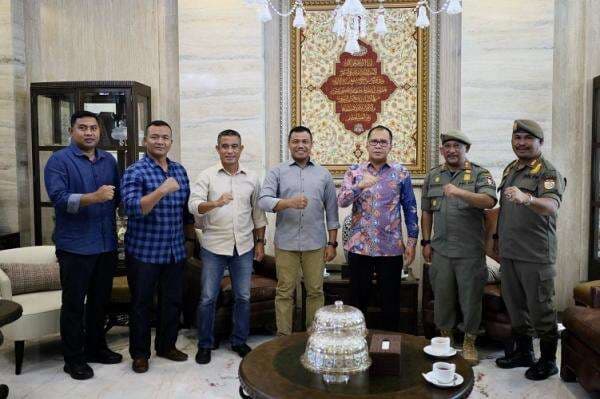 Danny Pomanto Terima Kunjungan Kehormatan Yonmarhanlan VI Makassar Danny Pomanto Terima Kunjungan Kehormatan Yonmarhanlan VI Makassar