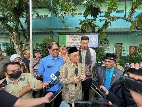 Wamendikdasmen: SPMB Evaluasi Sistem Zonasi dalam Penerimaan Siswa Baru Wamendikdasmen: SPMB Evaluasi Sistem Zonasi dalam Penerimaan Siswa Baru