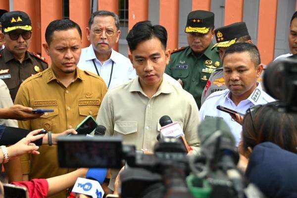 Gibran Heran Diusulkan Pindah-Pindah Kantor Terus: Kemarin Papua, Sekarang IKN Gibran Heran Diusulkan Pindah-Pindah Kantor Terus: Kemarin Papua, Sekarang IKN