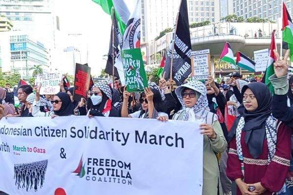 CFD Jakarta, Warga Ramai-ramai Tunjukkan Dukungan kepada Palestina CFD Jakarta, Warga Ramai-ramai Tunjukkan Dukungan kepada Palestina
