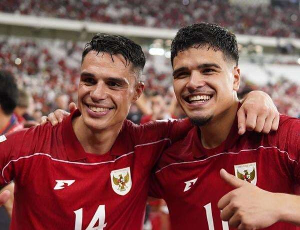 Patrick Kluivert Tak Panggil Ragnar Oratmangoen ke Timnas Indonesia untuk Hadapi China, Warganet Bertanya-tanya Patrick Kluivert Tak Panggil Ragnar Oratmangoen ke Timnas Indonesia untuk Hadapi China, Warganet Bertanya-tanya