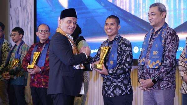 Selamat! Wartawan iNews Raih Penghargaan Jurnalis Terbaik Humas Kemenag Award 2024 Selamat! Wartawan iNews Raih Penghargaan Jurnalis Terbaik Humas Kemenag Award 2024