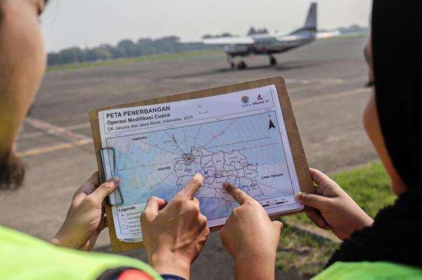 Waspada! Curah Hujan Tinggi Masih Landa Jabodetabek 2 Hari ke Depan Waspada! Curah Hujan Tinggi Masih Landa Jabodetabek 2 Hari ke Depan
