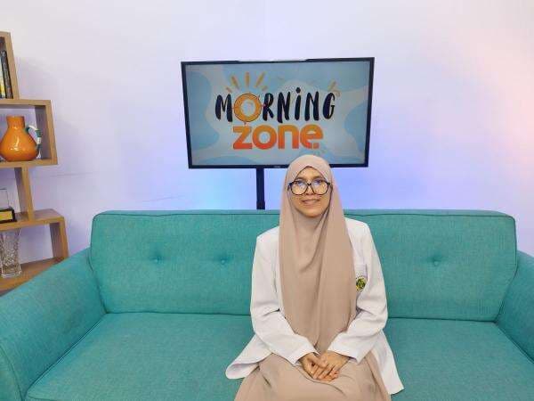 Waspada! Berlebihan Bermain Gadget Bisa Sebabkan Anak Terkena Brain Rot hingga Keterlambatan Bicara Waspada! Berlebihan Bermain Gadget Bisa Sebabkan Anak Terkena Brain Rot hingga Keterlambatan Bicara