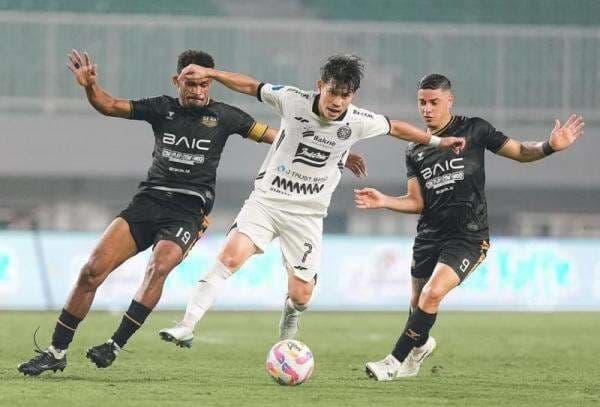 Hasil Liga 1: 2 Gol Penalti Alex Martins Bawa Dewa United Bungkam Persija Jakarta Hasil Liga 1: 2 Gol Penalti Alex Martins Bawa Dewa United Bungkam Persija Jakarta