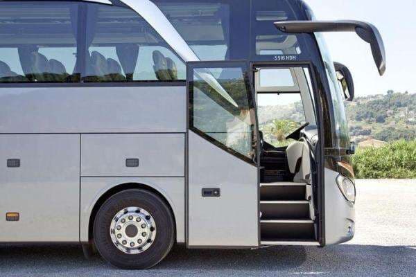 Jelajahi Indonesia ala Warga Lokal, Naik Bus dan Pesan Tiket Online Jelajahi Indonesia ala Warga Lokal, Naik Bus dan Pesan Tiket Online