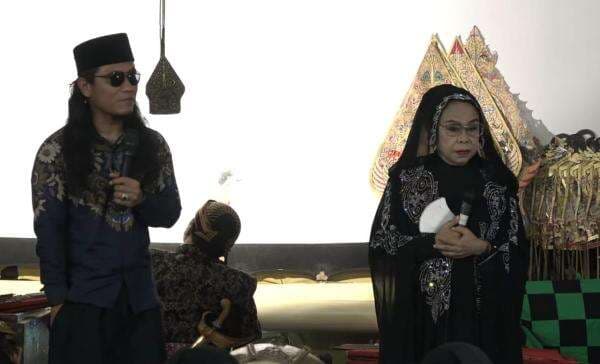 Biodata dan Agama Yati Pesek, Seniman Senior yang Dilecehkan Gus Miftah Biodata dan Agama Yati Pesek, Seniman Senior yang Dilecehkan Gus Miftah