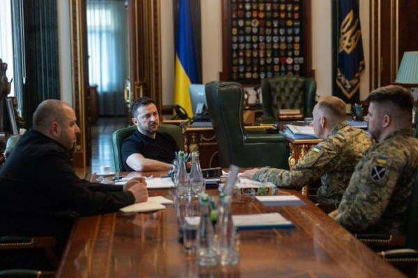 Zelensky Ancam Invasi Balik Rusia dengan Serangan Rudal Jarak Jauh Zelensky Ancam Invasi Balik Rusia dengan Serangan Rudal Jarak Jauh