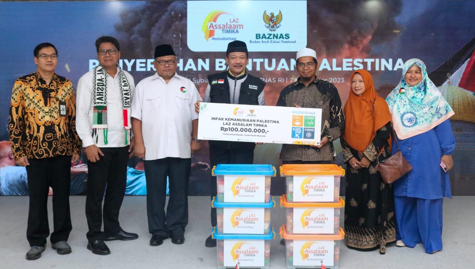 LAZ Assalaam Timika Bantu Warga Palestina Rp100 Juta LAZ Assalaam Timika Bantu Warga Palestina Rp100 Juta