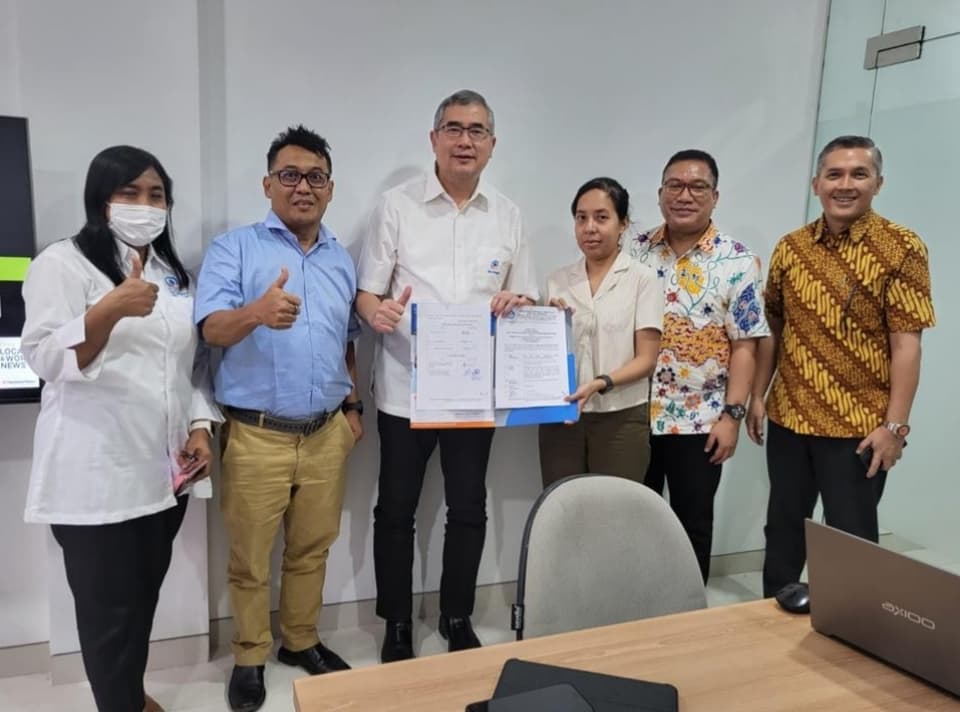 Evaluasi Lapangan Pembukaan Program Studi PJJ S1 Teknik Informatika Universitas Esa Unggul di Surabaya Evaluasi Lapangan Pembukaan Program Studi PJJ S1 Teknik Informatika Universitas Esa Unggul di Surabaya